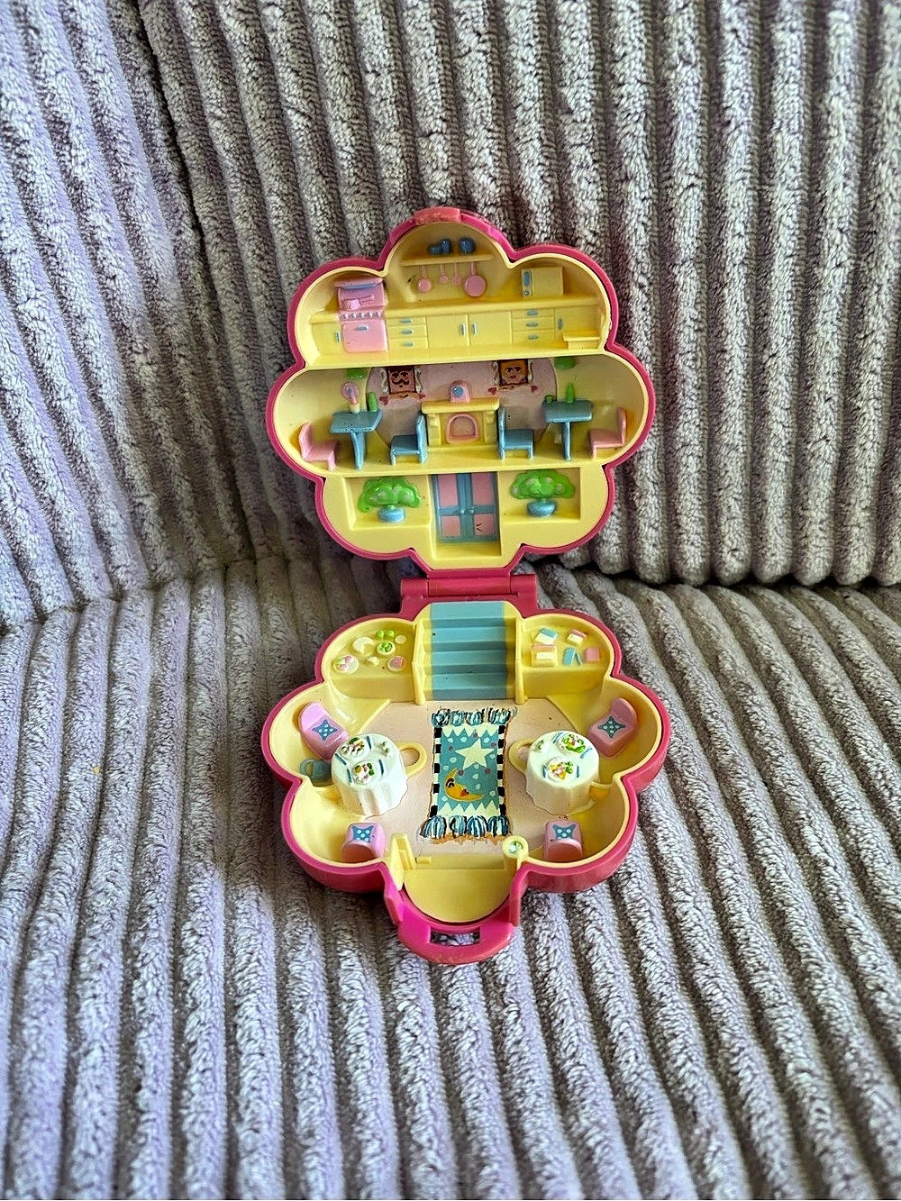 Bluebird Polly Pocket Mr Fry’s compact 1990